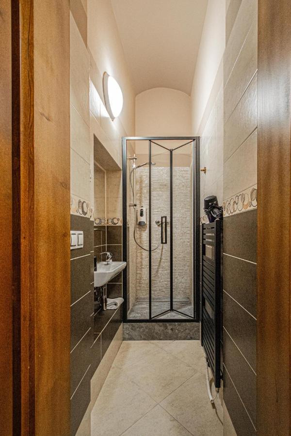 פראג Modern And Spacious Apartments In City Center מראה חיצוני תמונה